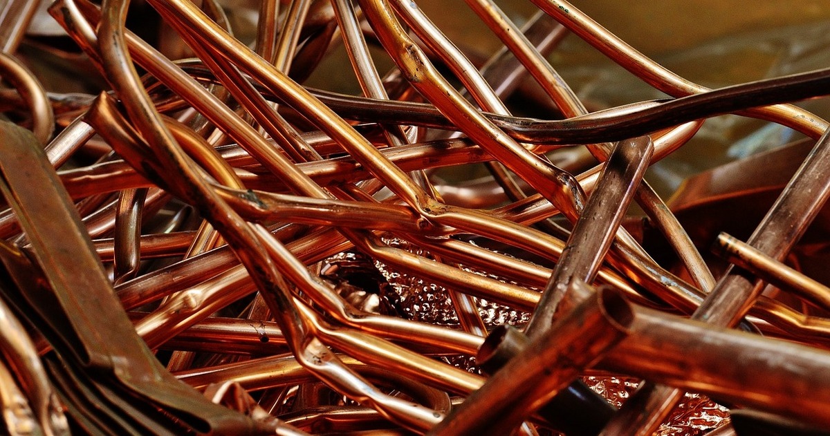 Peruvian, Chinese news supports copper prices on LME
