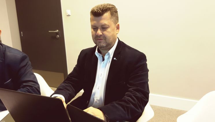 Jarosław Ostrowski, Przewodniczący Rady Nadzorczej spółki IPO 3D, w czasie czatu inwestorskiego