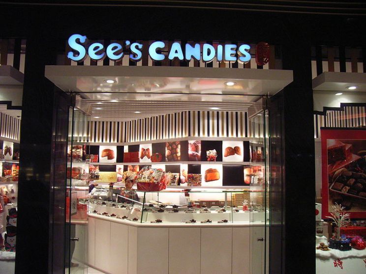 800px-HK_West_Kln_Elements_mall_shop_See's_Candies